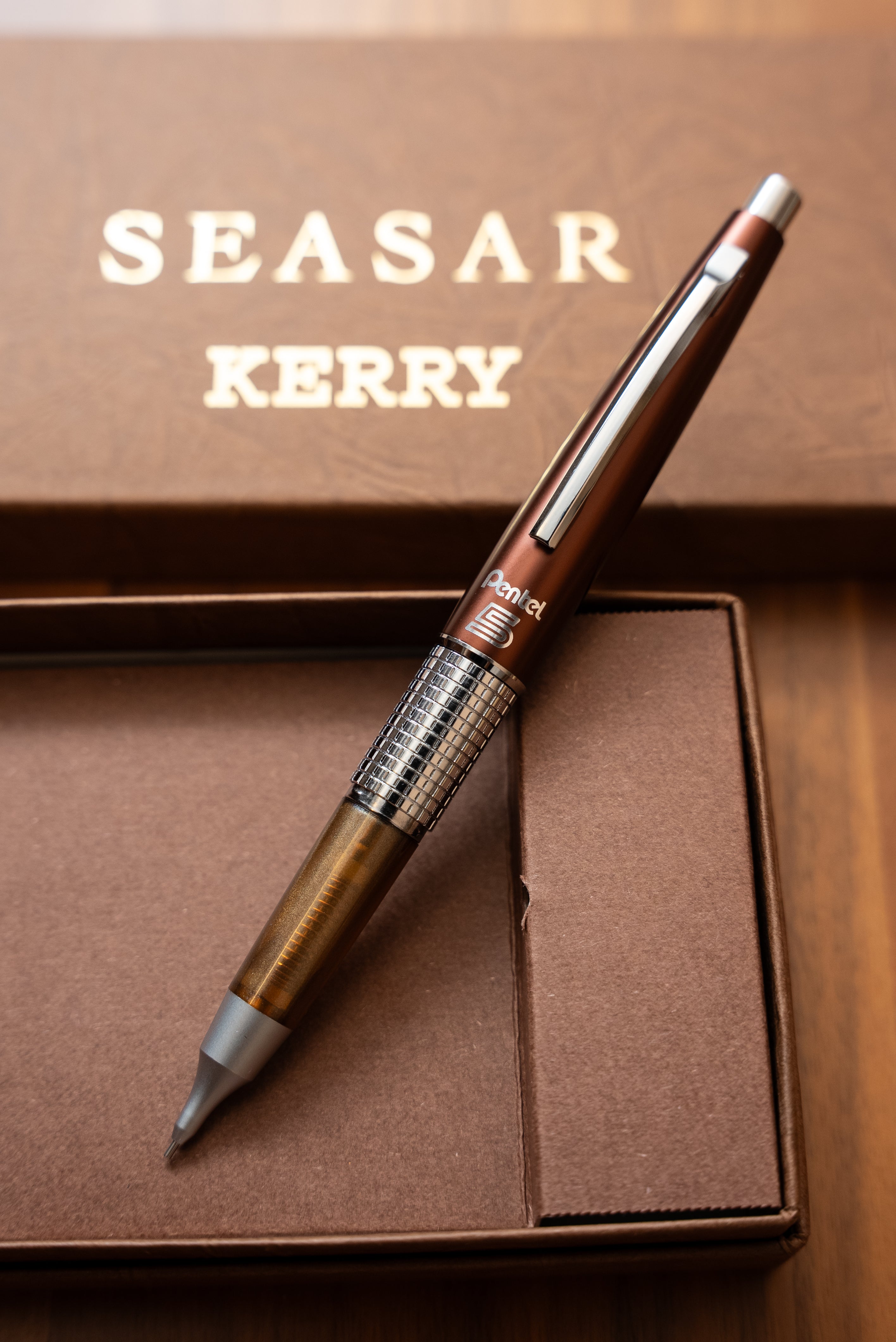 Pentel KERRY しーさー限定色 Seasar Brownと化粧箱